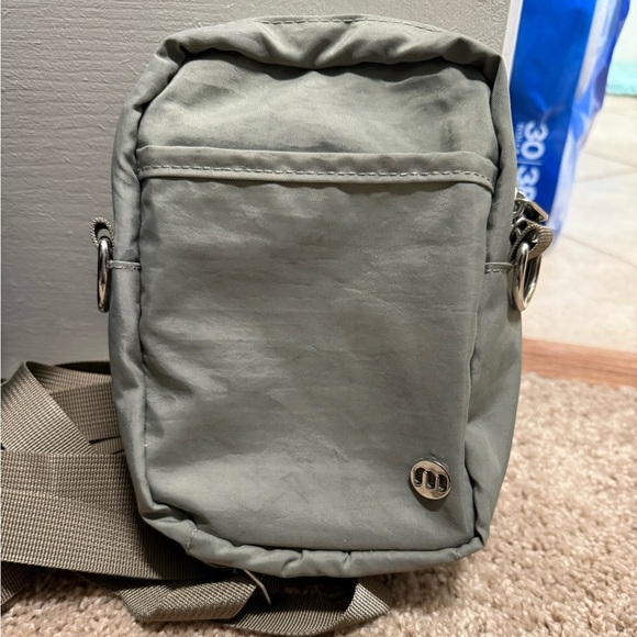 COPY - Wear Bronco shoulder bag and crossbody bundle - Picture 2 of 15